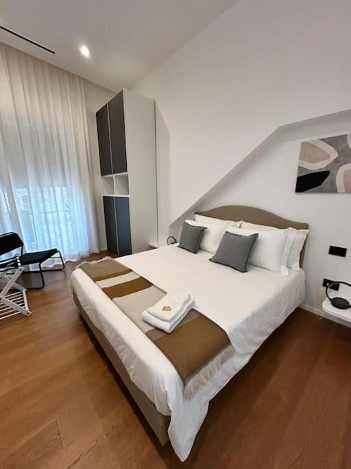 Loft Metro Mergellina - Posizione Strategica Per Visitare Napoli Appartement Buitenkant foto